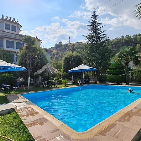 Parku I Palmave فندق Gjirokastër