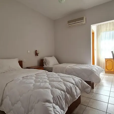 Parku I Palmave Hotel Gjirokaster